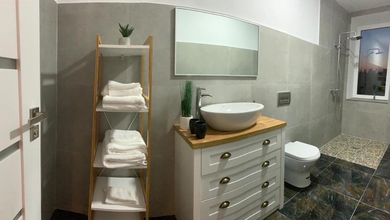 Style Hotel Ungheni Targ المظهر الخارجي الصورة