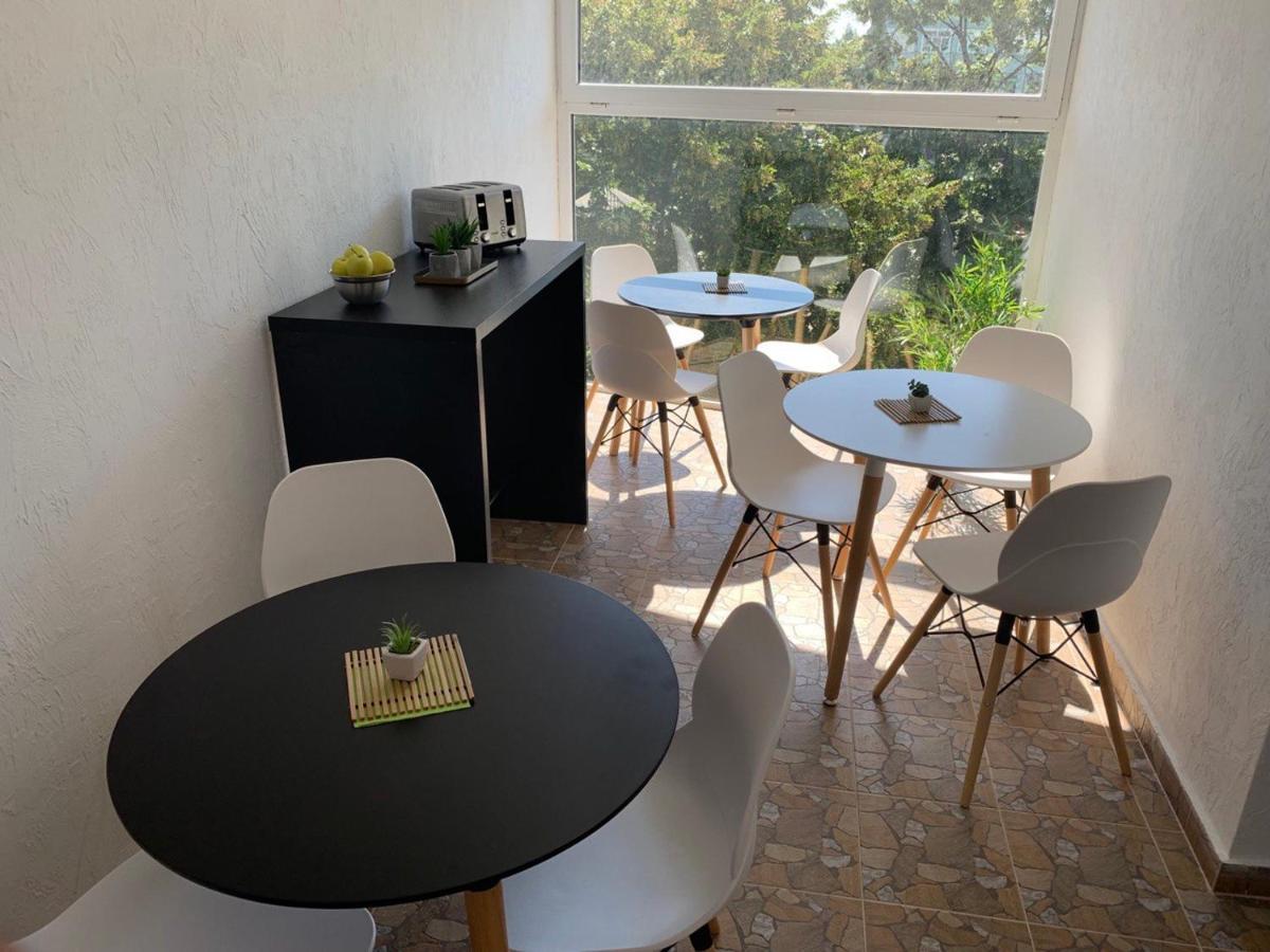 Style Hotel Ungheni Targ المظهر الخارجي الصورة